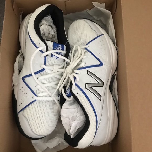 New tennis shoes size 10 - Picture 2 of 2